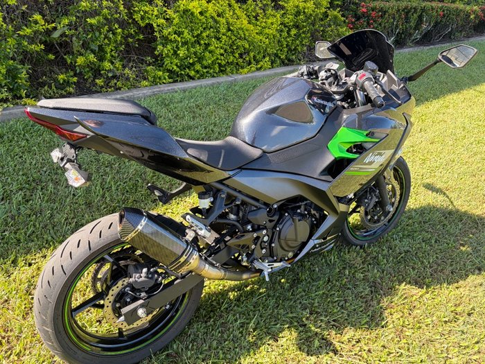 2023 Kawasaki NINJA 400 grey