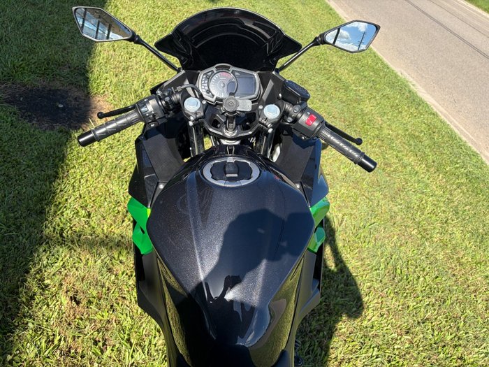 2023 Kawasaki NINJA 400 grey