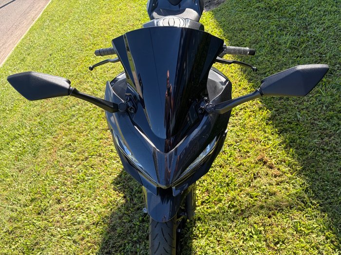 2023 Kawasaki NINJA 400 grey