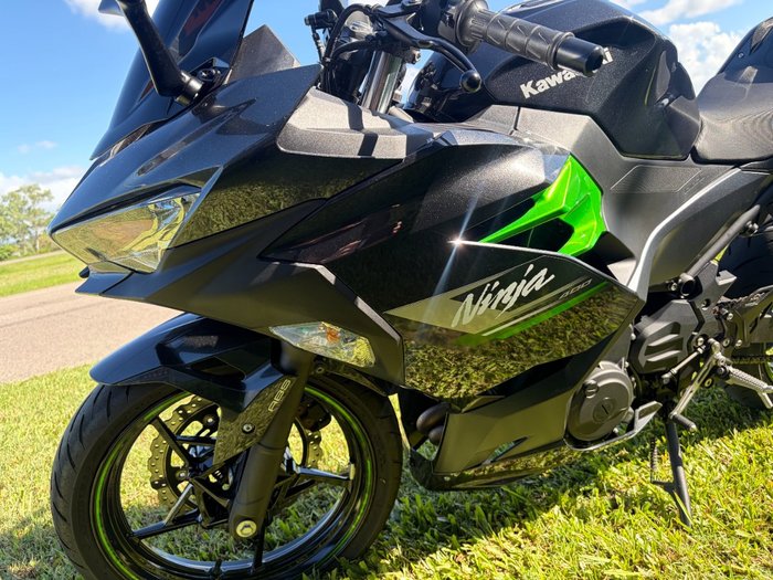 2023 Kawasaki NINJA 400 grey