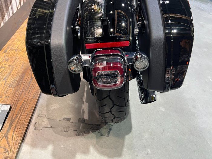 2026 HARLEY-DAVIDSON FXLRST LOW RIDER ST (117)