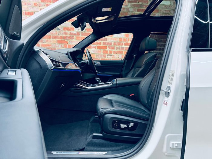 2019 BMW X7 xDrive30d G07 4X4 Constant Mineral White