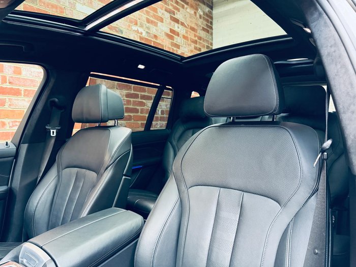 2019 BMW X7 xDrive30d G07 4X4 Constant Mineral White