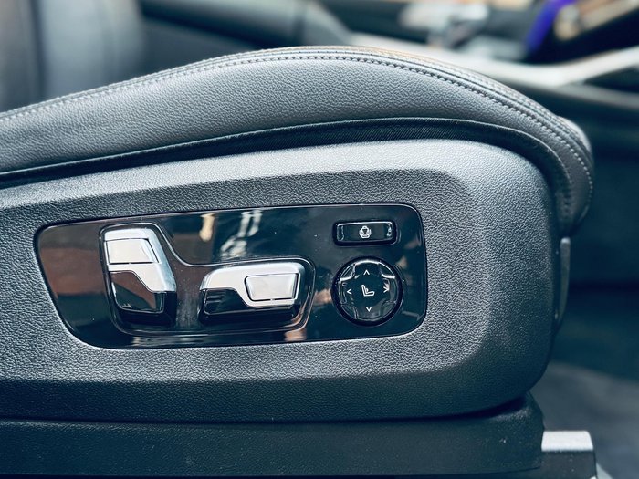 2019 BMW X7 xDrive30d G07 4X4 Constant Mineral White