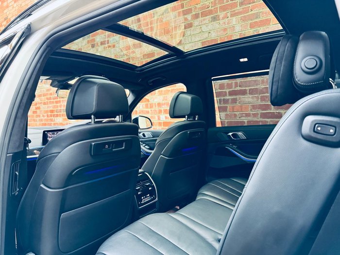 2019 BMW X7 xDrive30d G07 4X4 Constant Mineral White