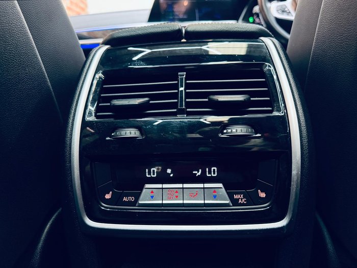 2019 BMW X7 xDrive30d G07 4X4 Constant Mineral White