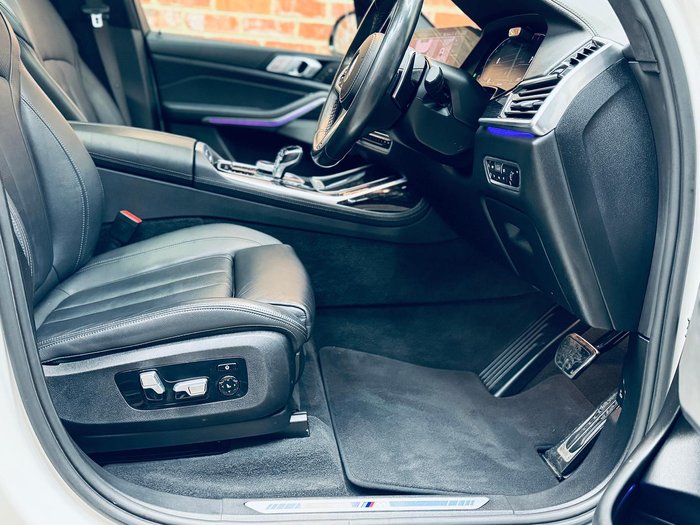 2019 BMW X7 xDrive30d G07 4X4 Constant Mineral White