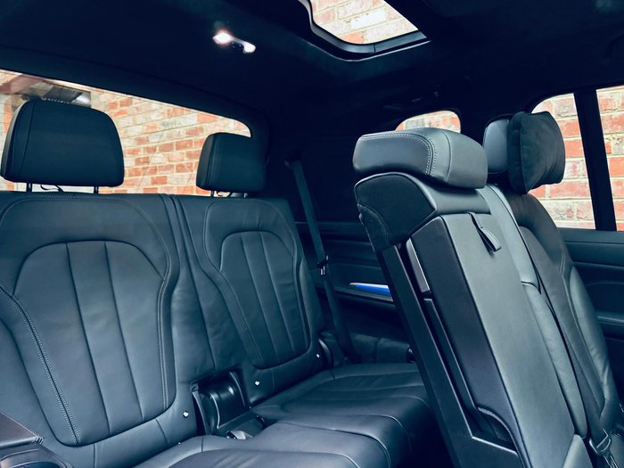 2019 BMW X7 xDrive30d G07 4X4 Constant Mineral White