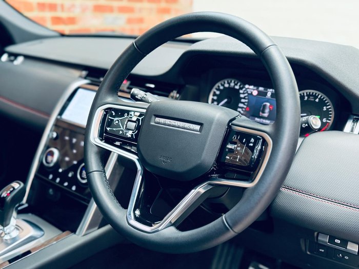2023 Land Rover Discovery Sport P250 R-Dynamic SE L550 MY23.5 4X4 Constant Santorini Black