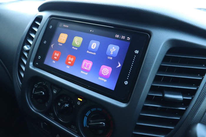 2022 Mitsubishi Triton GLX