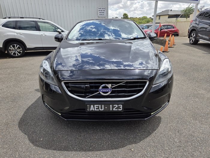2015 Volvo V40