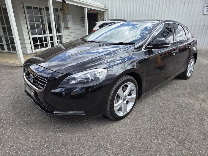 2015 Volvo V40