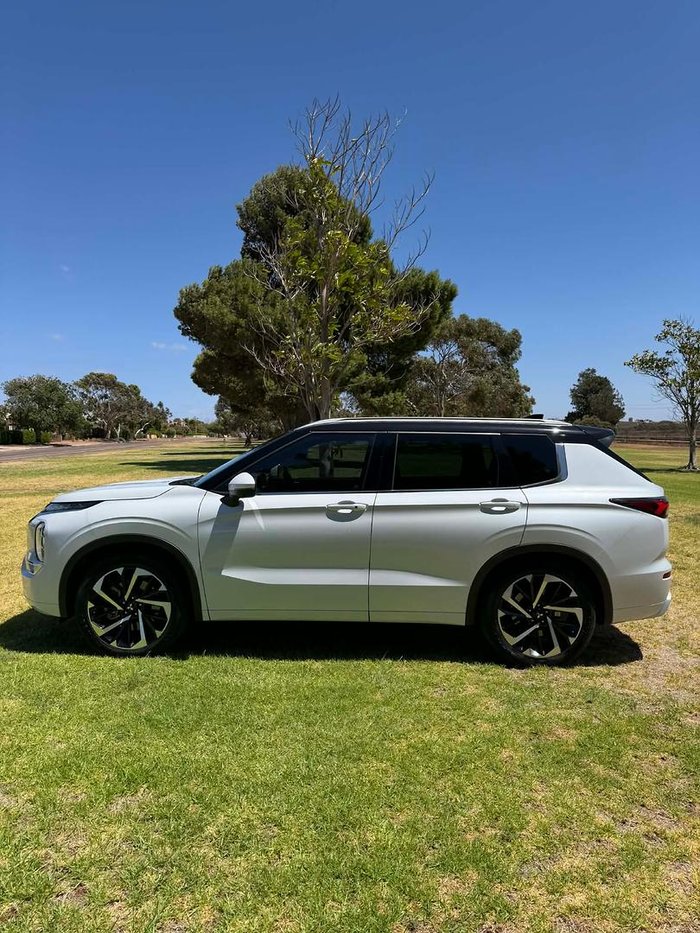 2022 Mitsubishi Outlander Exceed Tourer