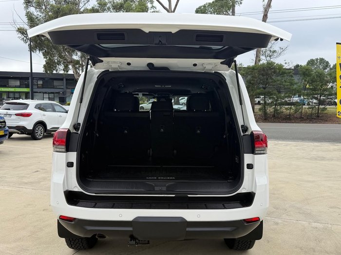 2022 Toyota Landcruiser VX