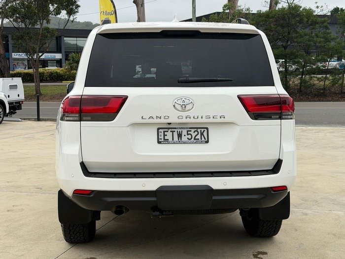 2022 Toyota Landcruiser VX