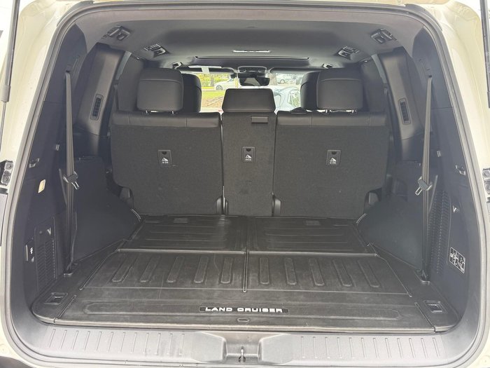 2022 Toyota Landcruiser VX