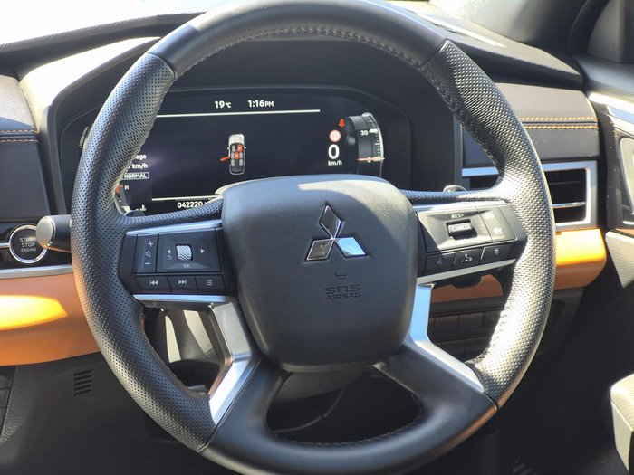 2022 Mitsubishi Outlander Exceed