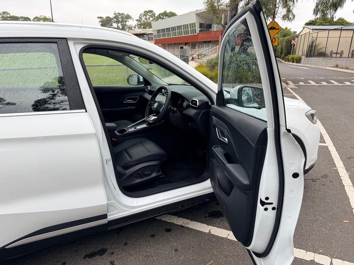 2025 MG ZS Essence Hybrid+ ZS32 MY25.5 Dover White