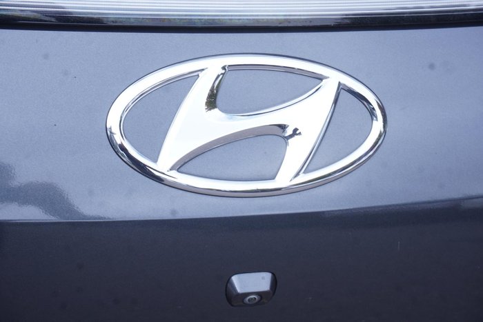 2021 Hyundai STARIA Highlander