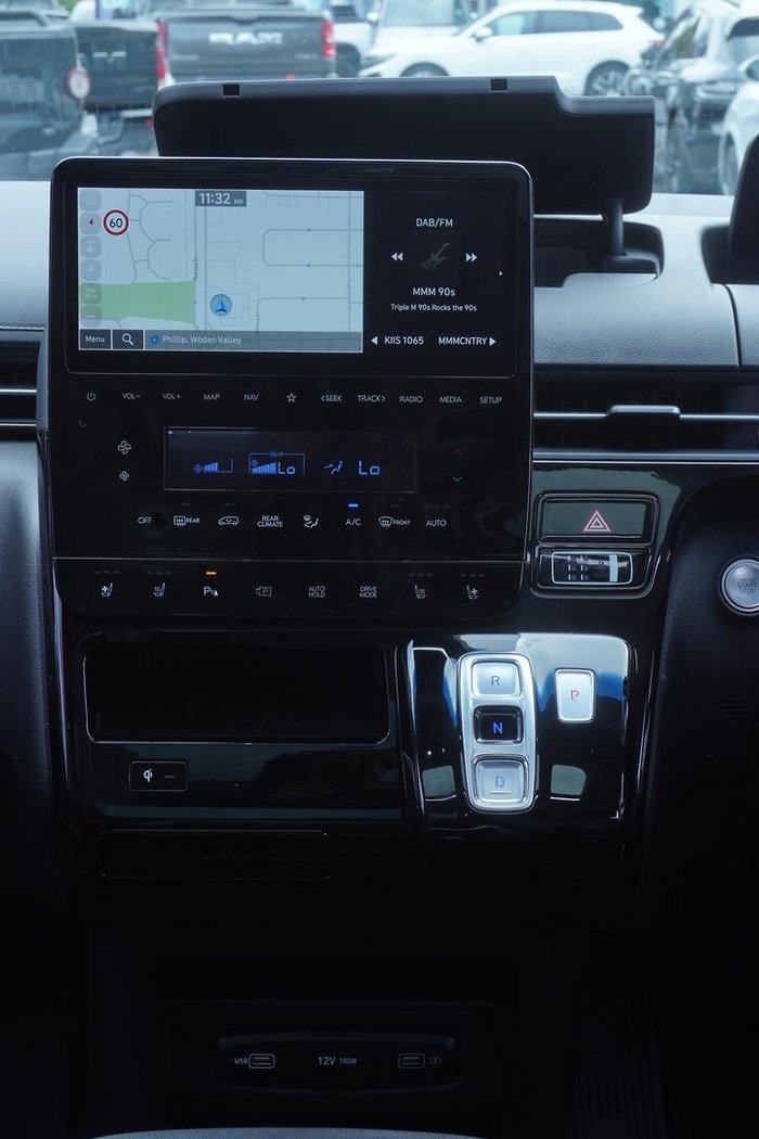 2021 Hyundai STARIA Highlander