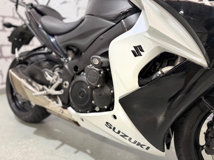 2016 Suzuki GSX-S1000F GSX-S White