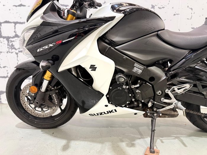 2016 Suzuki GSX-S1000F GSX-S White