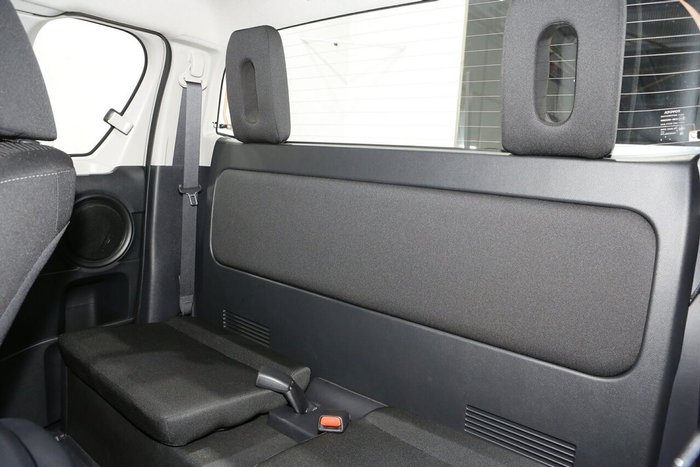 2024 Toyota Hilux SR Hi-Rider