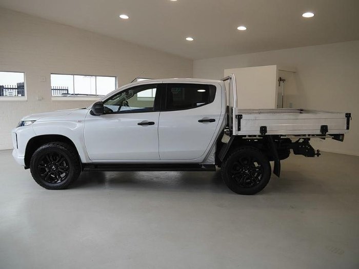 2022 Mitsubishi Triton GLX-R