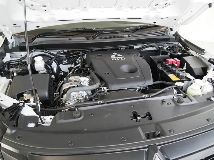 2022 Mitsubishi Triton GLX-R