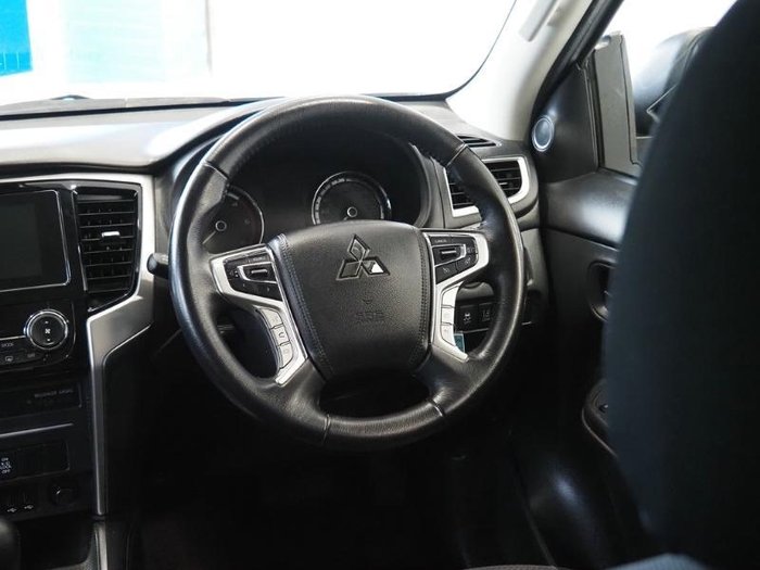 2022 Mitsubishi Triton GLX-R