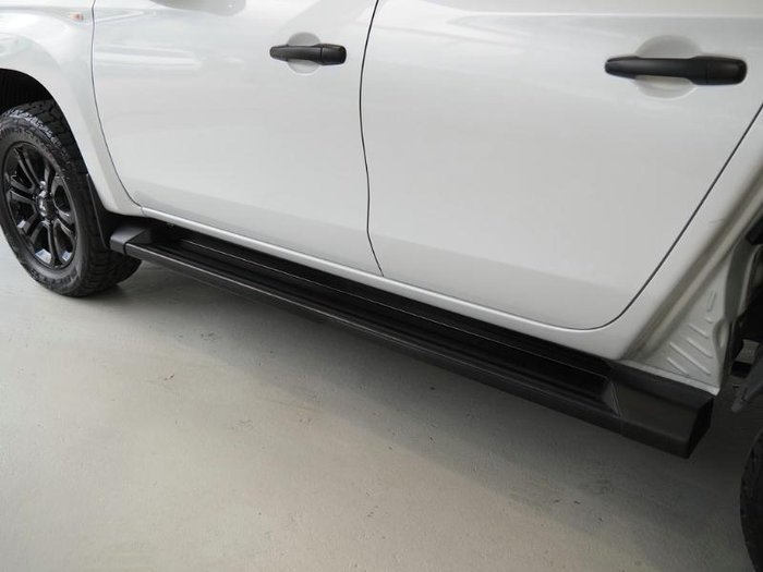 2022 Mitsubishi Triton GLX-R