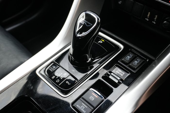 2021 Mitsubishi Eclipse Cross PHEV Exceed