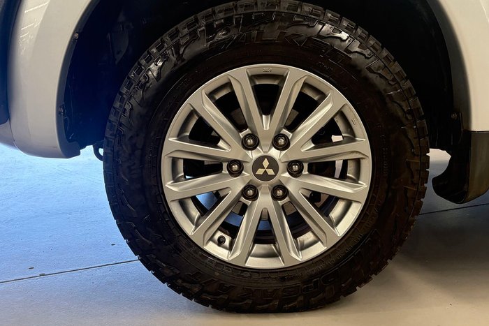 2016 Mitsubishi Triton GLS
