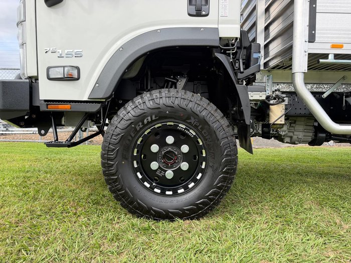 2025 Isuzu N Series NPS 75/45-155 White