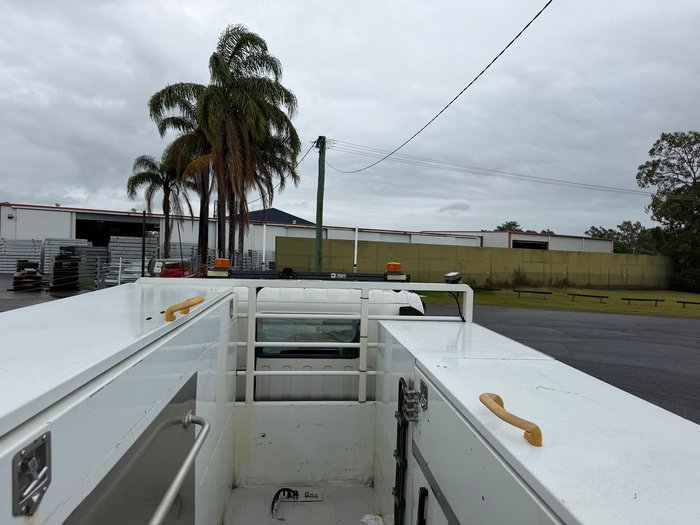 2016 Isuzu N Series NPS 75/45-155 White