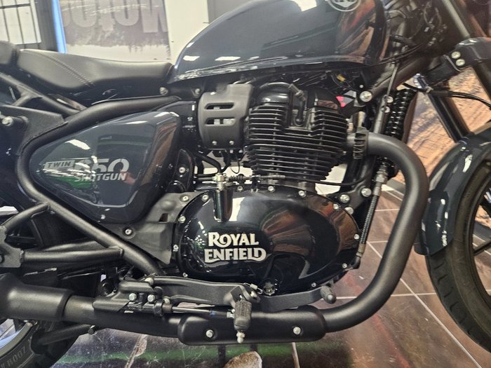 2024 Royal Enfield (see Also Enfiel SHOTGUN 650 Grey