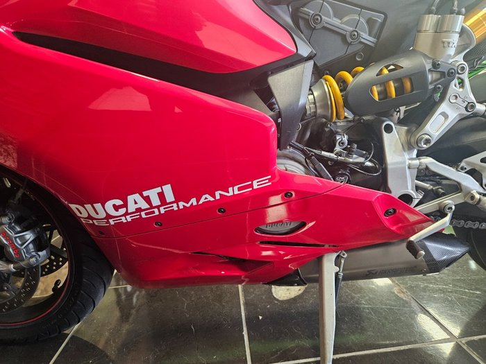 2016 Ducati 1299 PANIGALE RED