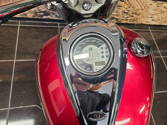 2009 Yamaha XVS950A RED