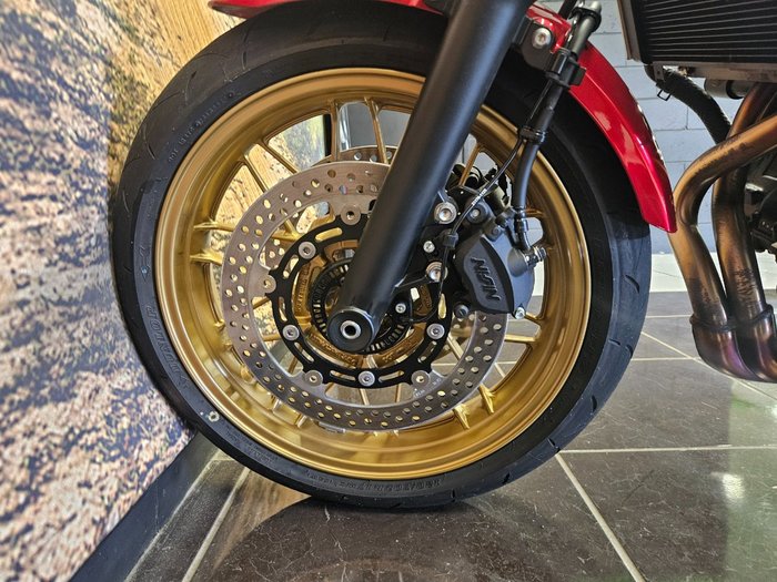 2025 Kawasaki Z650 RS RED