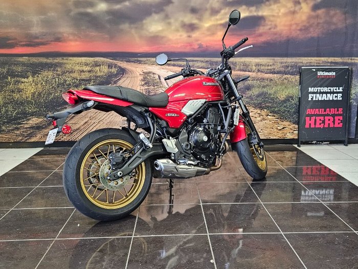 2025 Kawasaki Z650 RS RED