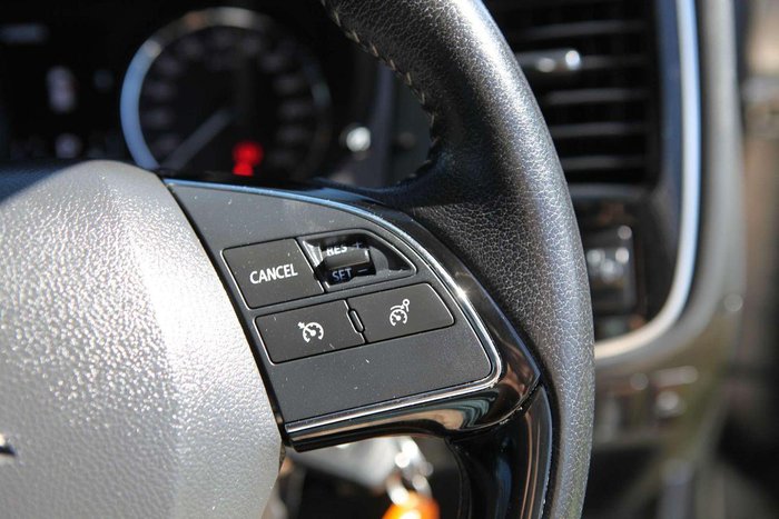 2019 Mitsubishi Outlander ES