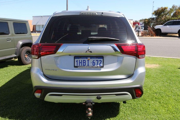 2019 Mitsubishi Outlander ES