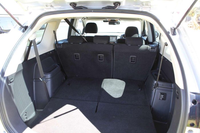 2019 Mitsubishi Outlander ES