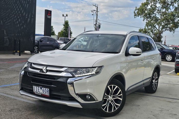 2015 Mitsubishi Outlander LS