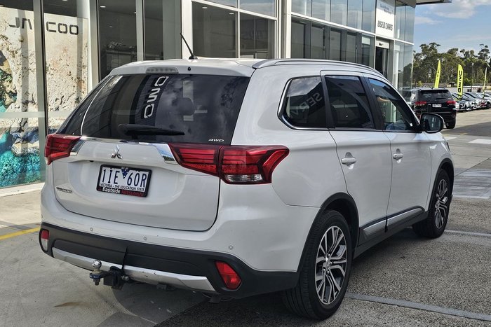 2015 Mitsubishi Outlander LS