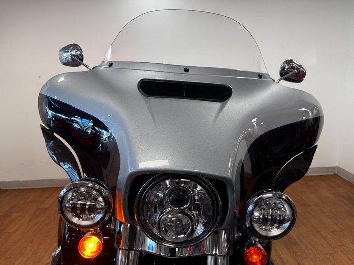2019 Harley-Davidson FLHTK ULTRA LIMITED (TT) SILVER