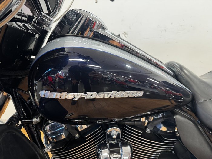 2019 Harley-Davidson FLHTK ULTRA LIMITED (TT) SILVER