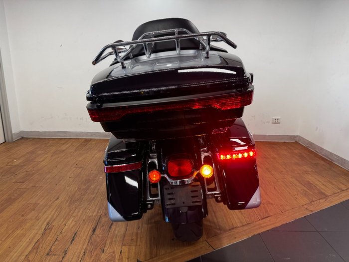 2019 Harley-Davidson FLHTK ULTRA LIMITED (TT) SILVER