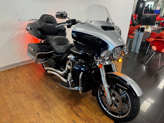 2019 Harley-Davidson FLHTK ULTRA LIMITED (TT) SILVER