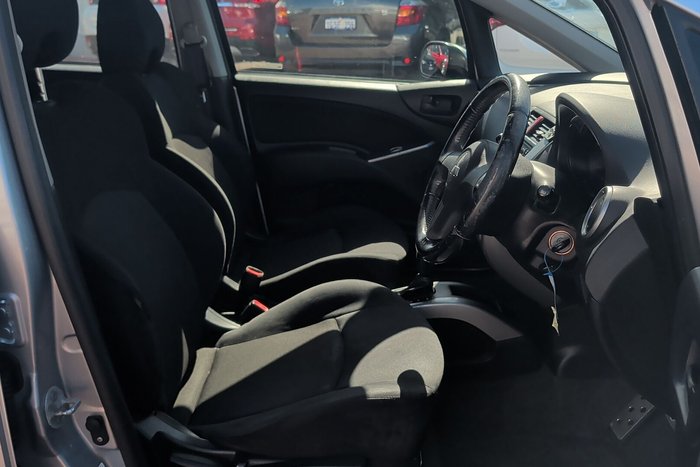 2010 Mitsubishi Colt VR-X